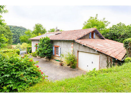 ferme avec terre