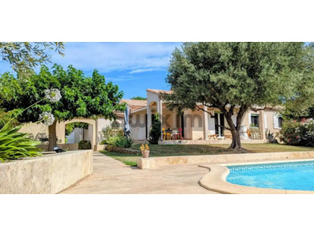 villa avec piscine et terrasse uzès (30)