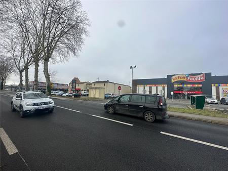 location de local commercial de 210 m² à sainte-eulalie - 33560