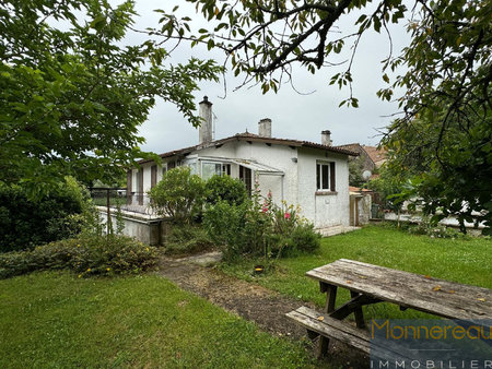 maison de bourg avec garage et jardin