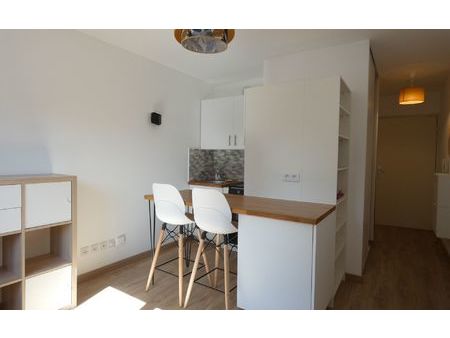 location appartement  20.48 m² t-1 à saint-genis-laval  570 €