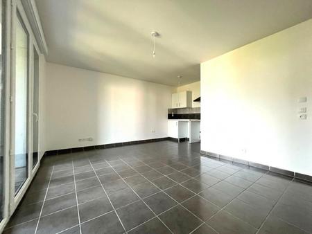 location - appartement - 2 pièces + cuisine - 44 51 m² -