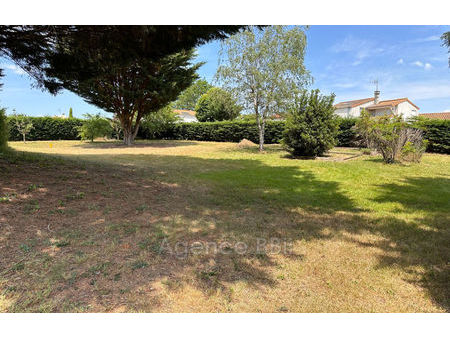 vente terrain 868 m² saint-vincent-de-boisset (42120)