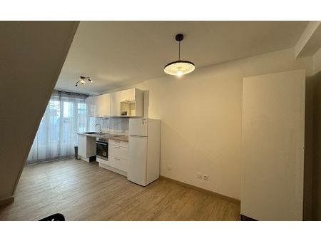 location appartement  m² t-2 à romans-sur-isère  550 €