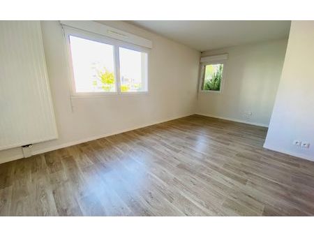 appartement plescop 39.98 m² t-2 à vendre  149 800 €