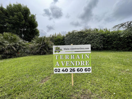 vente terrain à sucé-sur-erdre (44240) : à vendre / sucé-sur-erdre