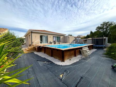 belle villa contemporaine avec piscine a plaissan