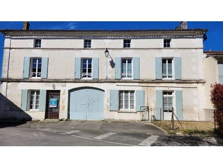 maison 9 pièces - 200m² - sigogne