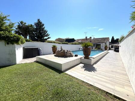 vias - herault - 3 chambres - piscine - dependances - garage - calme -