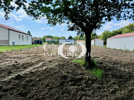 terrain constructible 1 140 m2