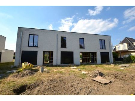 nieuwbouwproject met 6 ben woningen!