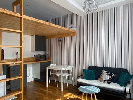 idéal investisseur - deux appartements type studio - faibles charge - quartier agréable