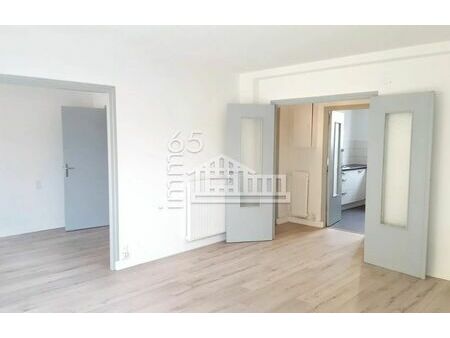 location appartement 3 pièces 79 m² tarbes (65000)