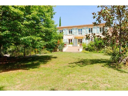 maison de luxe à vendre à rognes