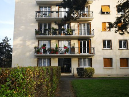 appartement - 4 pièces avec balcon - 88 m2