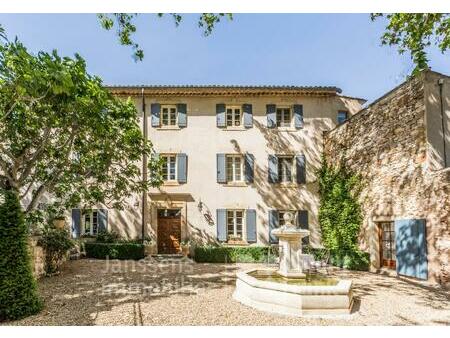 bastide avec vue sur le colorado provençal en vente à rustrel