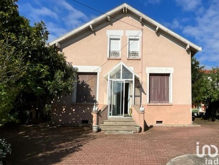 vente maison 7 pièces de 150 m² à bron (69500)