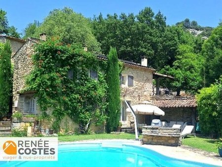 vente en nue propriété - f82-h84 ans - bonnieux (84480)