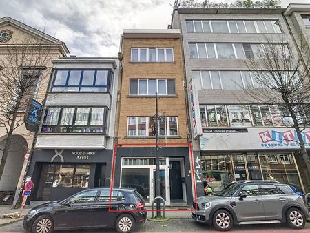 rez-de-chaussée commercial à vendre à borgerhout