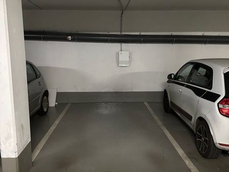 parking/box 12 m² arcueil