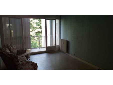 appartement t3 65m2 : 2 chambres