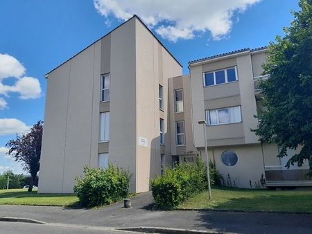 appartement 3 pièces 84 m²