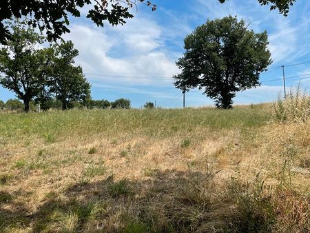 terrain 832 m² levignac