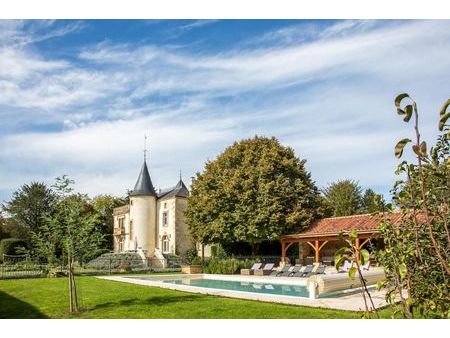 château 24 pièces 450 m²