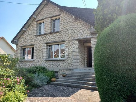 maison 6 pièces 121 m²