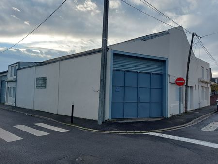 entrepôt et bureau proche aéroport cdg