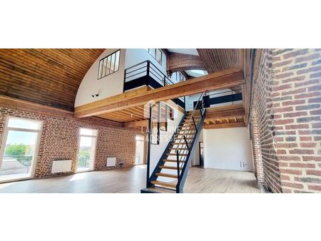 loft/atelier/surface 4 pièces 185 m²