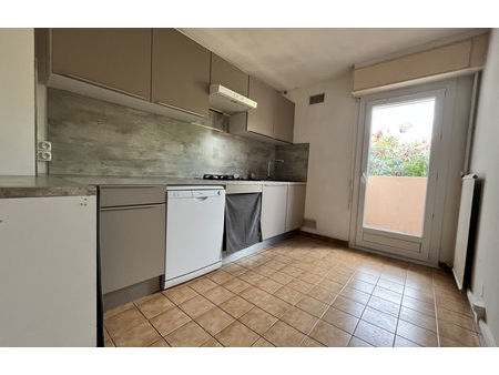 location appartement 4 pièces 73 m² montpellier (34000)