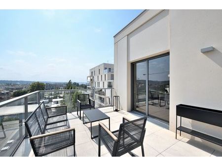 bx bastide t5 au dernier étage avec grande terrasse