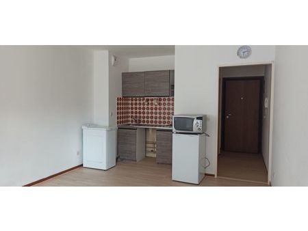 studio 1 pièce 26 m²