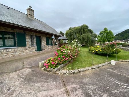 maison inépendante t4 de 110 m2 avec dépendances et jardin secteur cany barville