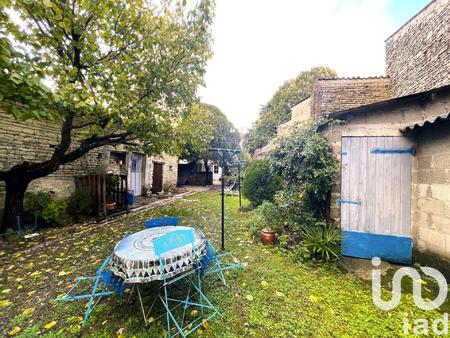 vente maison piscine à beauvais-sur-matha (17490) : à vendre piscine / 145m² beauvais-sur-