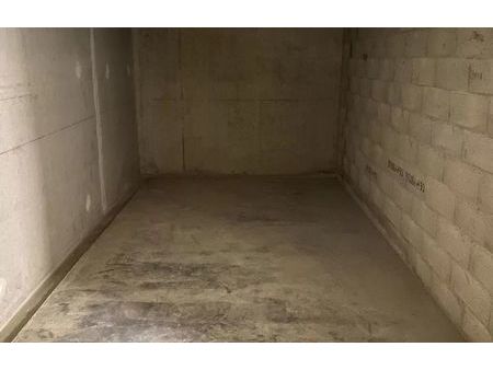 location garage 13 m² lyon 8 (69008)