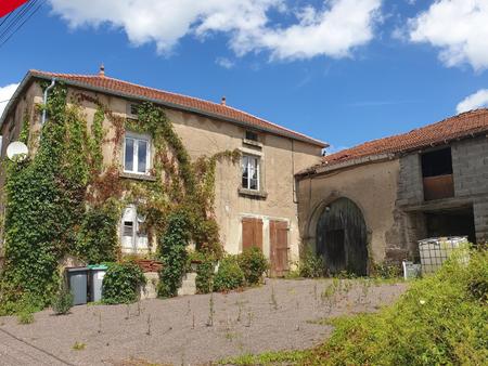 maison à rénover avec toiture et fenêtres neuves