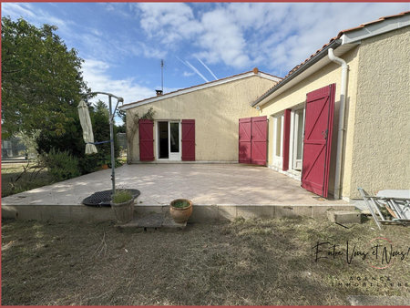 maison traditionnelle de plain-pied  3ch  jardin de 1000m2