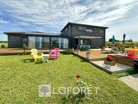 maison contemporaine avec un gîte proche proche de l'estuaire à 10 minutes de mortagne (17