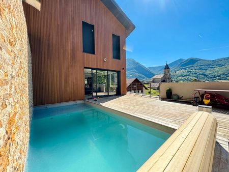 villa - 240 m2 - 4 chambres - piscine - jacuzzi - double garage
