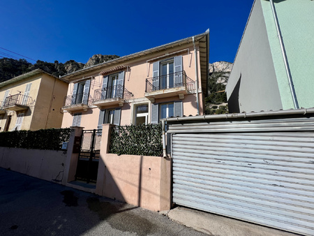 maison 5 pièces - 201m² - cap d ail