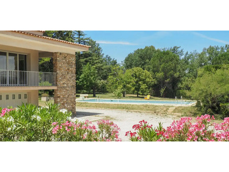 maison avec piscine et terrasse aix-en-provence (13)