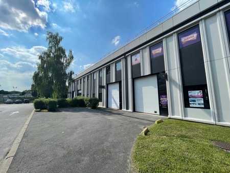 location d'entrepôt de 3 806 m² à lognes - 77185