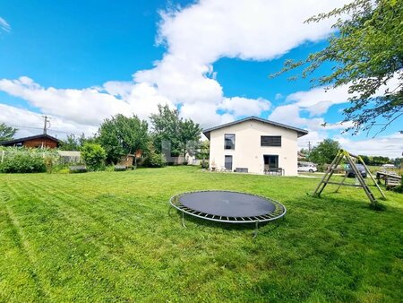 superbe corps de ferme 212 m² sur terrain 1200 m²