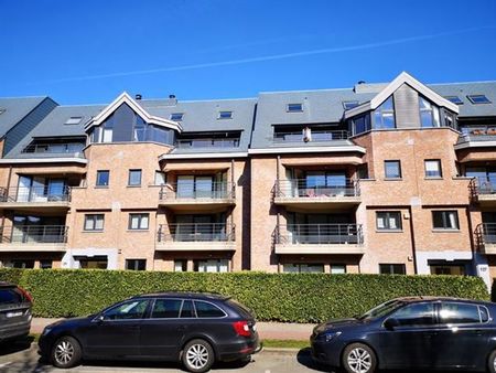 place dumon - 3 chambres avec terrasse  jardins et garage