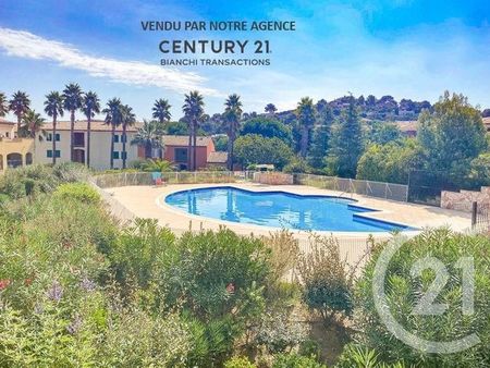 appartement t5 à vendre - 5 pièces - 79 m2 - cavalaire sur mer - 83 - provence-alpes-cote-