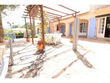 maison à vendre - 7 pièces - 198 m2 - roquebrune sur argens - 83 - provence-alpes-cote-d-a