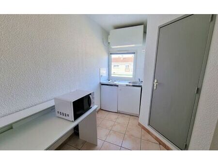 location appartement  13 m² t-1 à albi  293 €