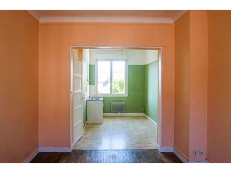 appartement 2 pièces 38 m² en centre ville de la haye du puits